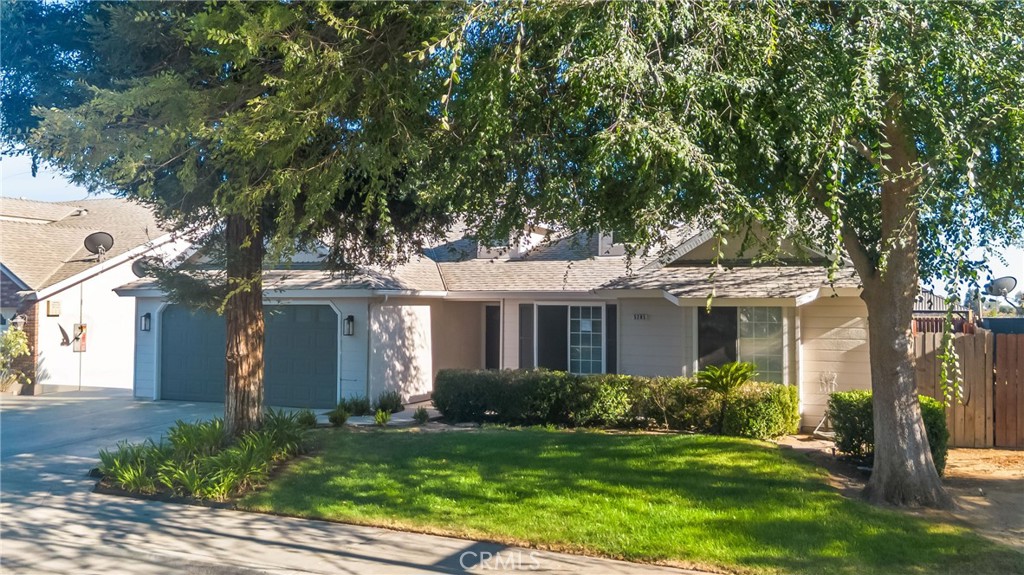 5285 W Dayton, Fresno, CA 93722