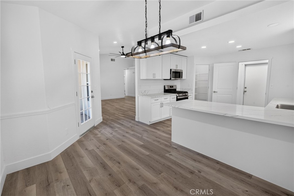5285 W Dayton, Fresno, CA 93722