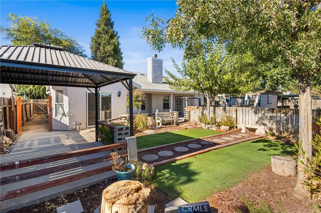 5285 W Dayton, Fresno, CA 93722