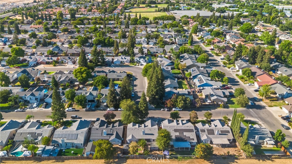 5285 W Dayton, Fresno, CA 93722
