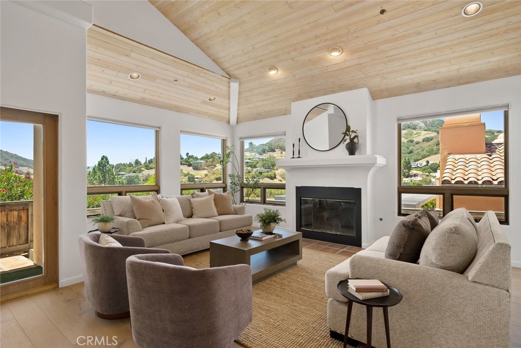 333 Twin Ridge, San Luis Obispo, CA 93405