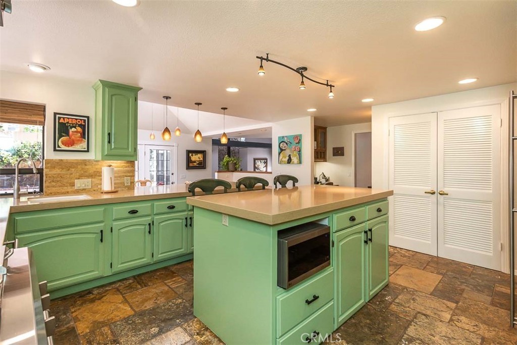 2424 Cumbre Ct, San Luis Obispo, CA 93401