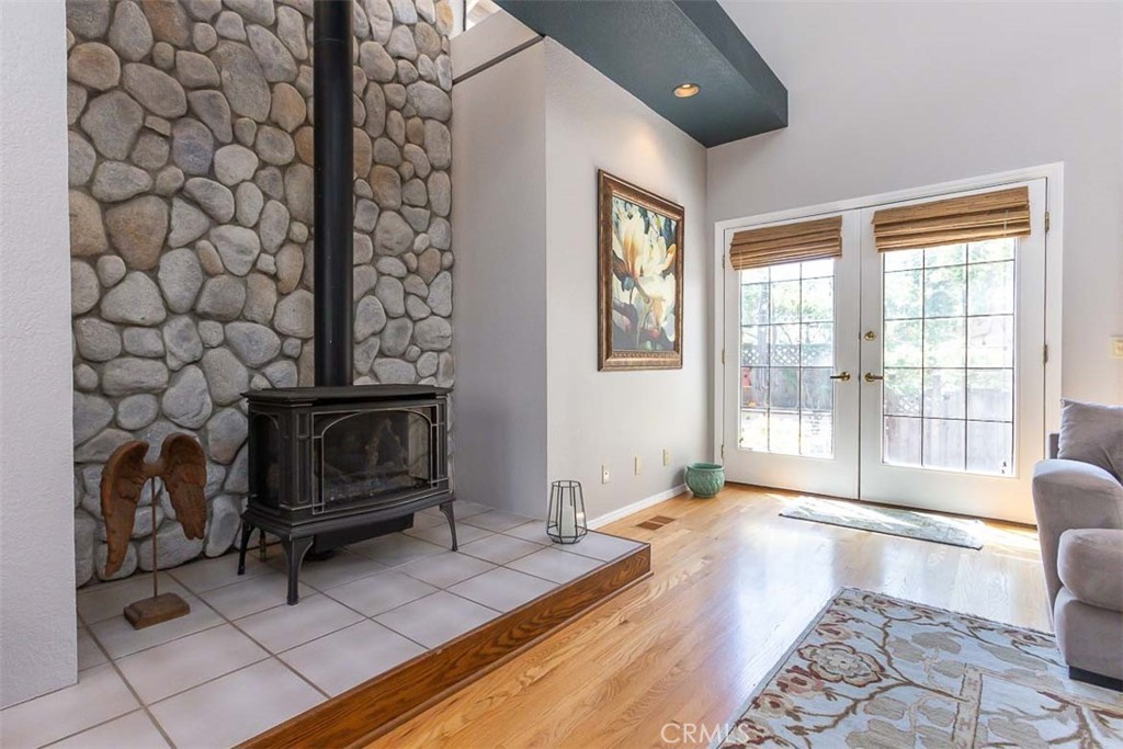 2424 Cumbre Ct, San Luis Obispo, CA 93401