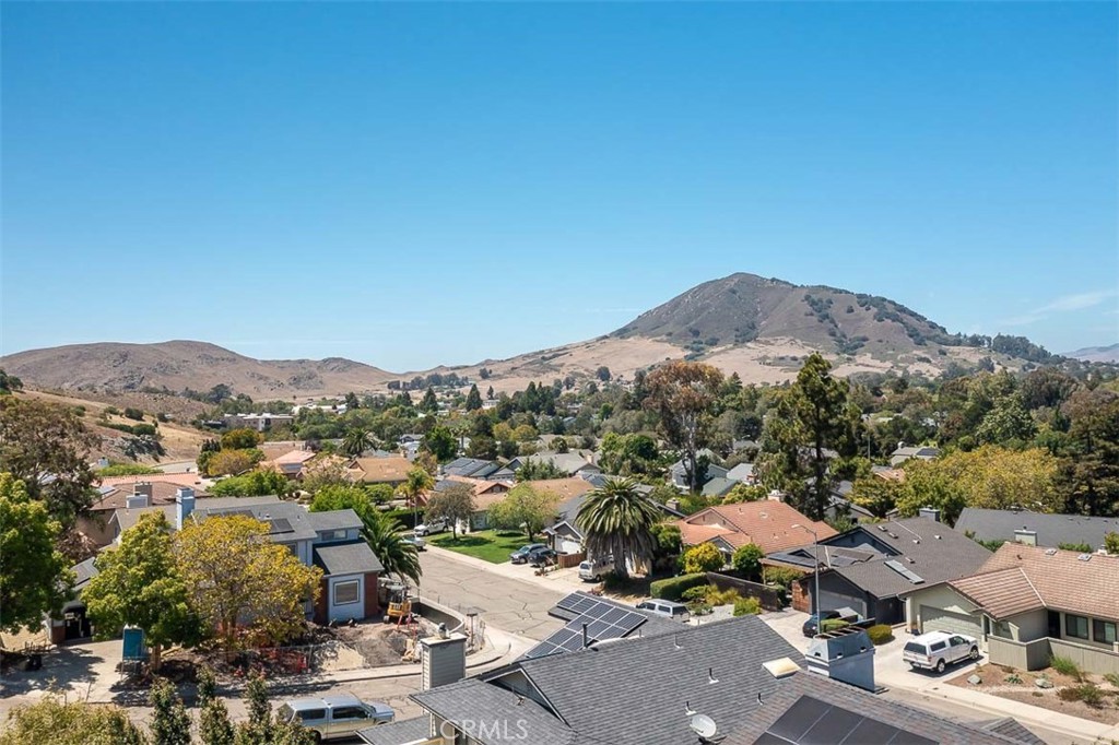 2424 Cumbre Ct, San Luis Obispo, CA 93401