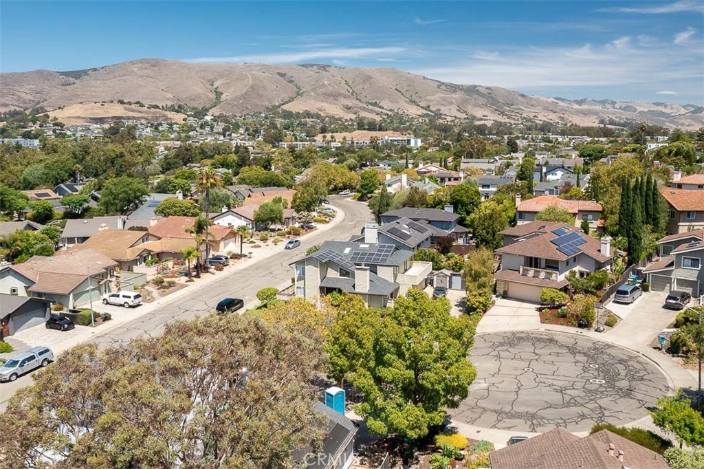 2424 Cumbre Ct, San Luis Obispo, CA 93401
