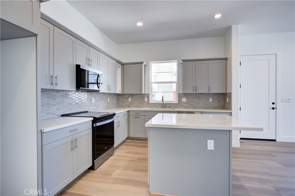 213 Kitty Hawk Ct, San Luis Obispo, CA 93401