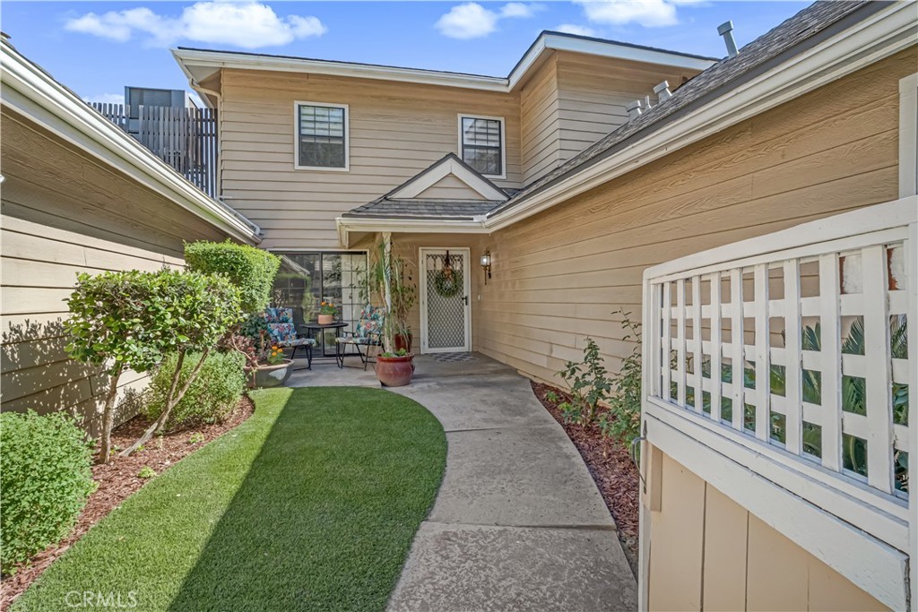 5110 N Fruit, Fresno, CA 93711