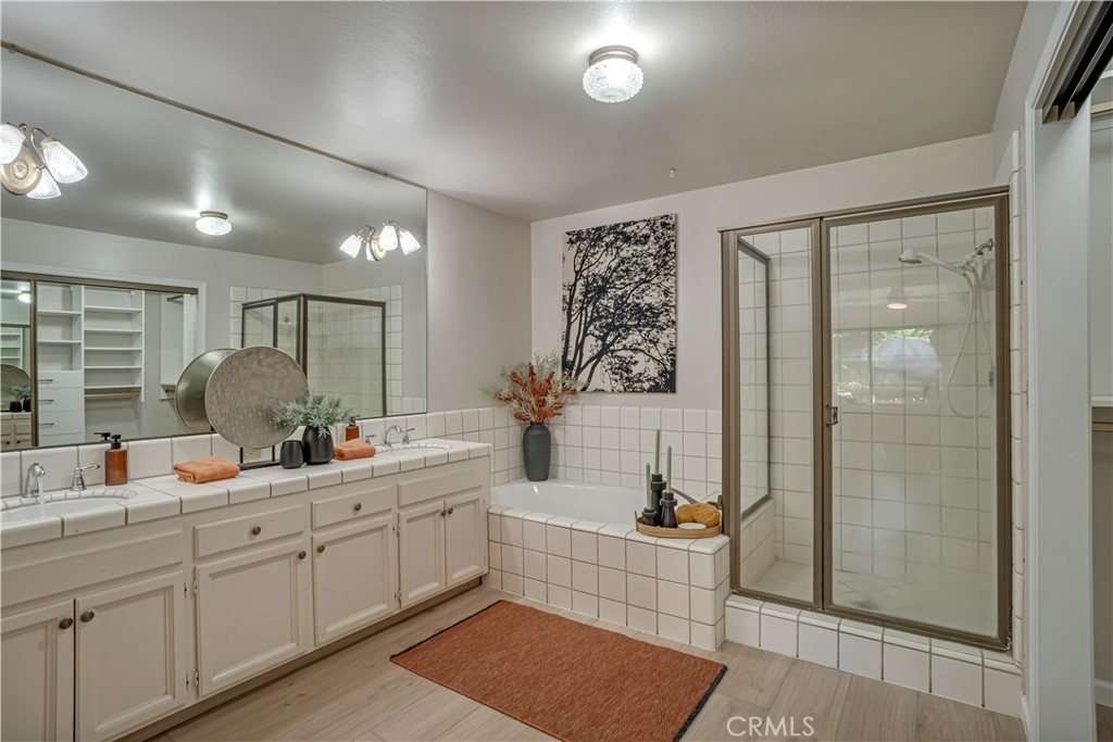 5110 N Fruit, Fresno, CA 93711