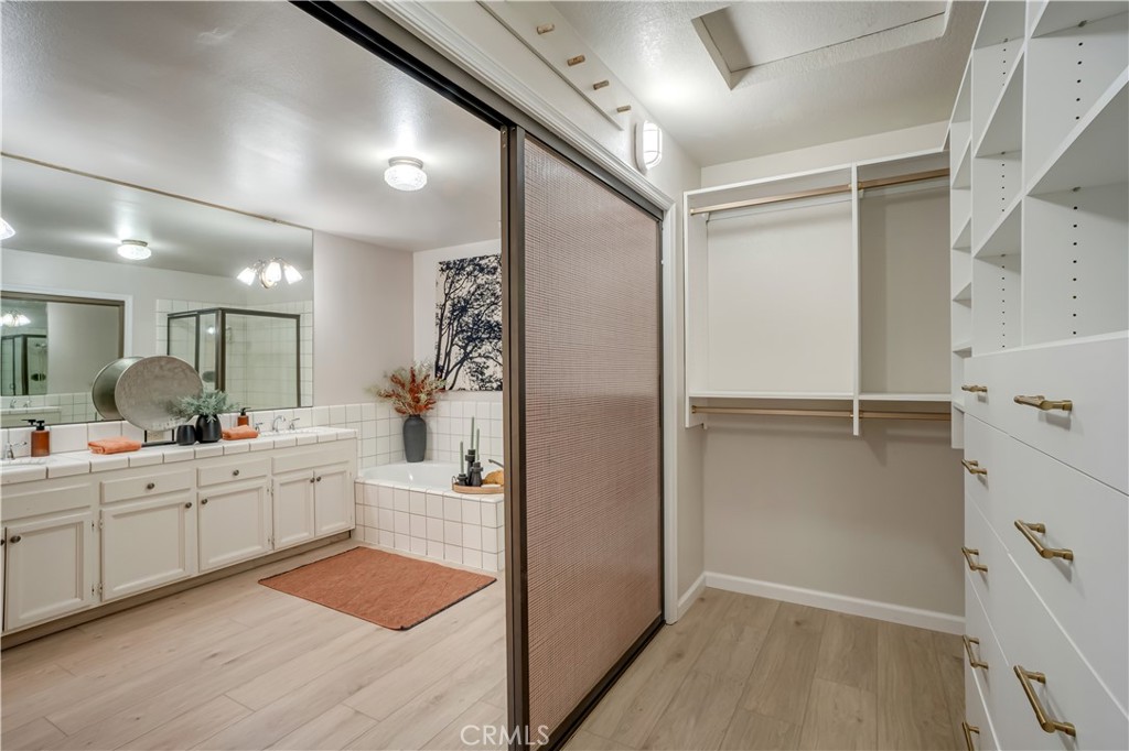 5110 N Fruit, Fresno, CA 93711