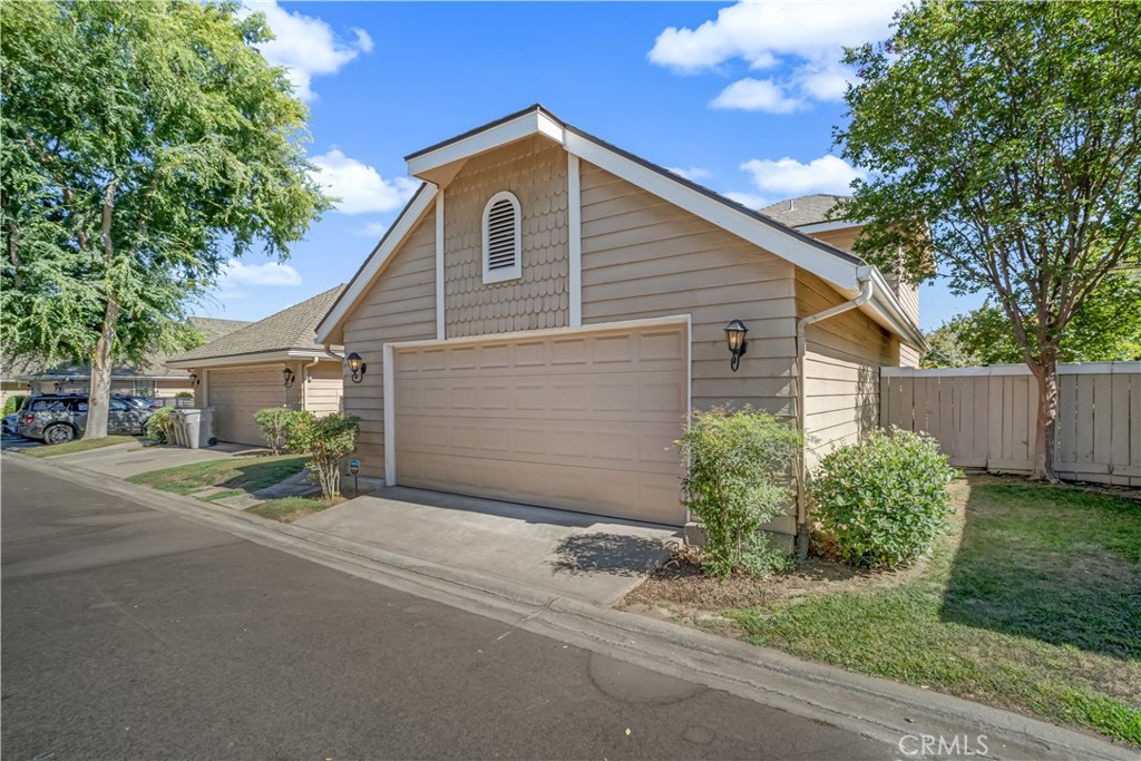 5110 N Fruit, Fresno, CA 93711