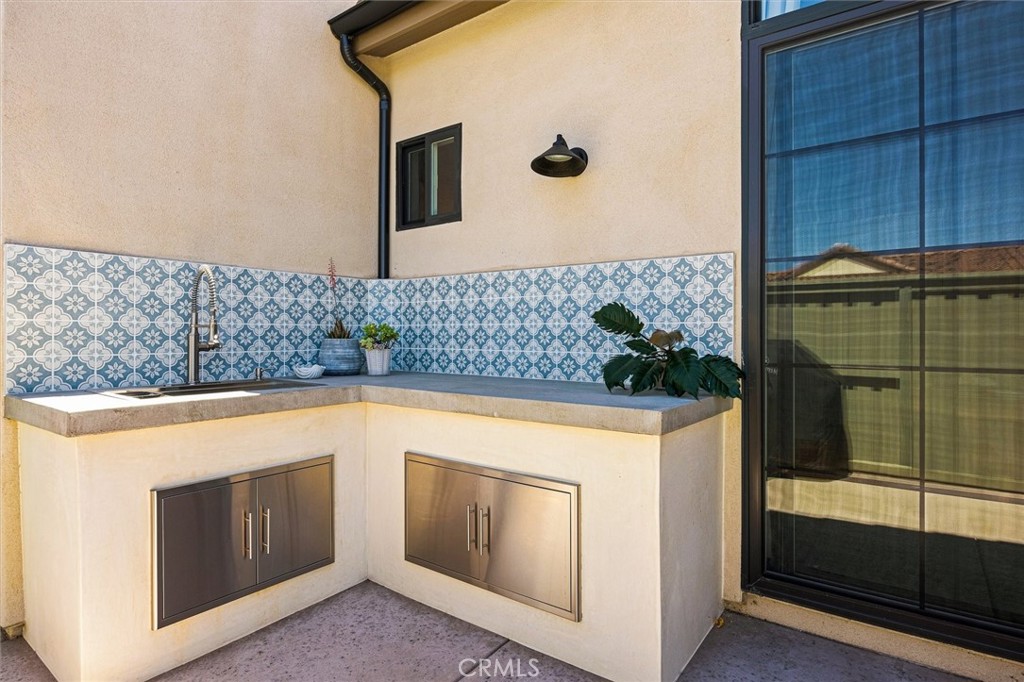4067 Hillside Dr, San Luis Obispo, CA 93401