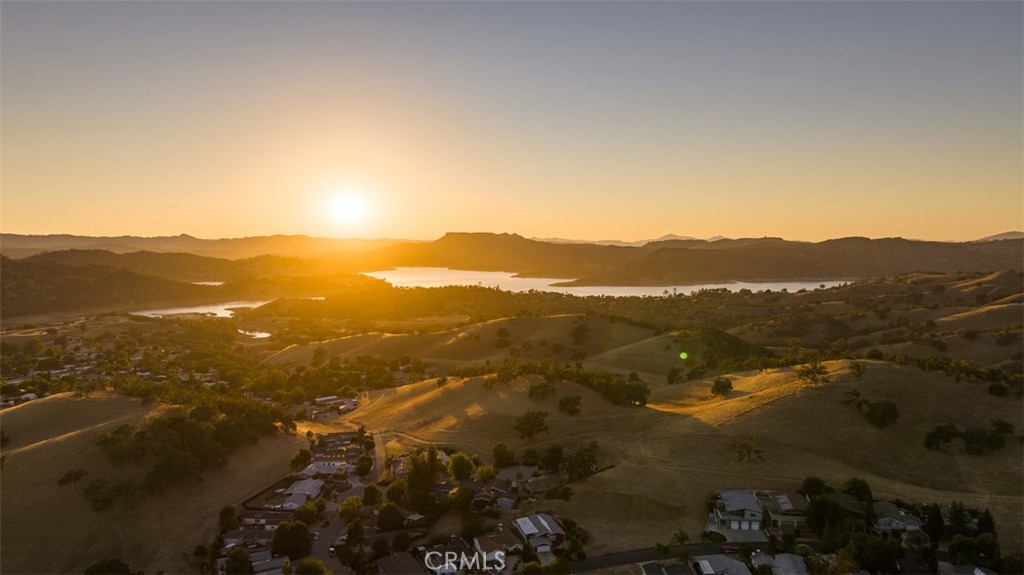 2986 Bridle Trail Ln, Paso Robles, CA 93446