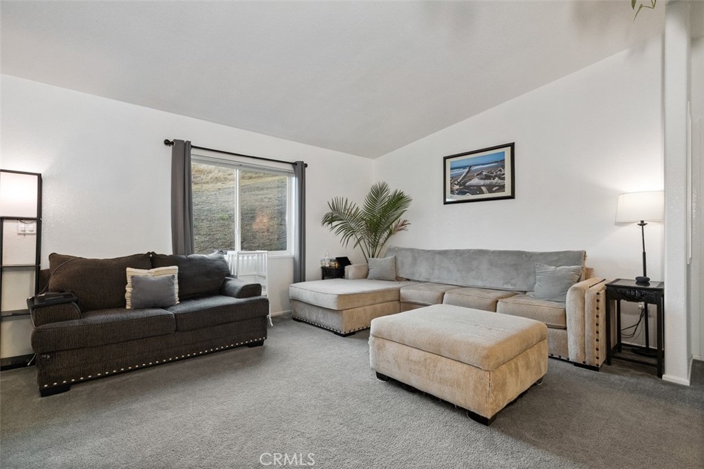 2986 Bridle Trail Ln, Paso Robles, CA 93446