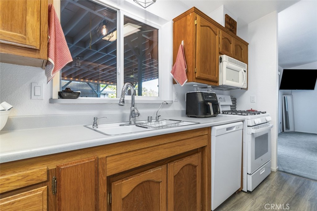 2986 Bridle Trail Ln, Paso Robles, CA 93446
