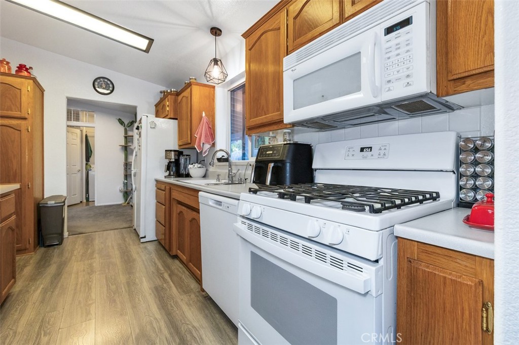 2986 Bridle Trail Ln, Paso Robles, CA 93446