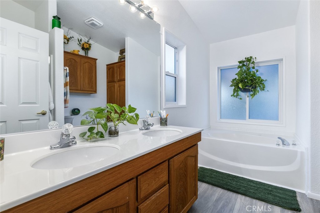 2986 Bridle Trail Ln, Paso Robles, CA 93446