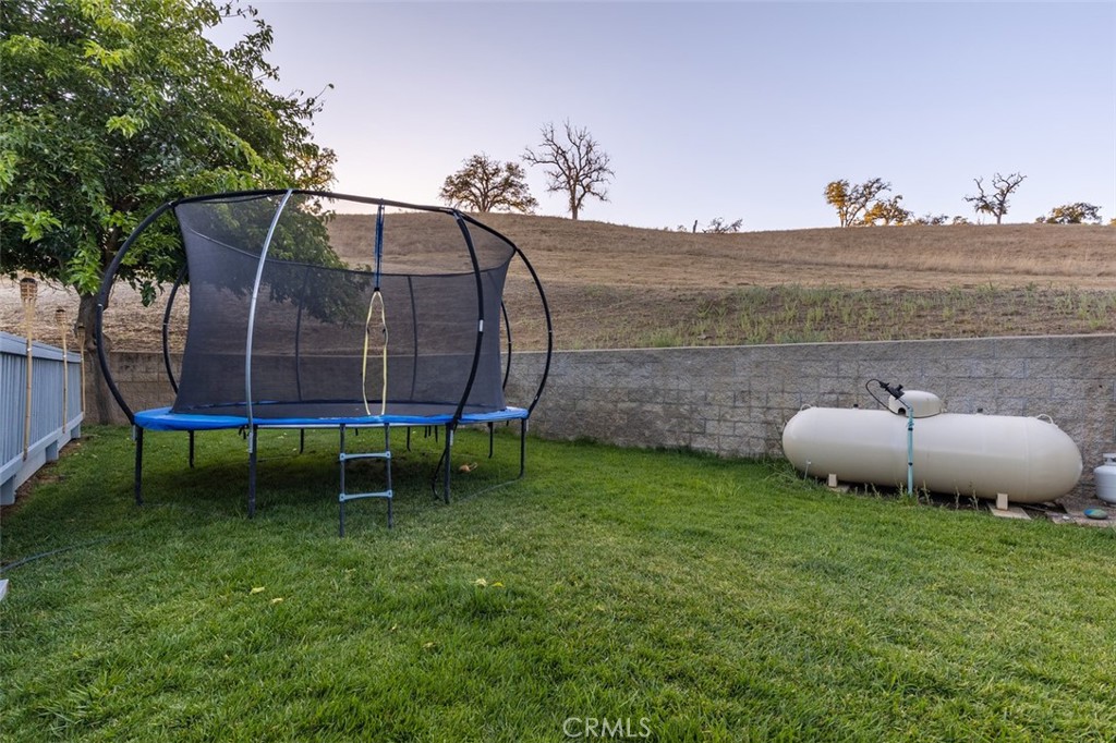 2986 Bridle Trail Ln, Paso Robles, CA 93446