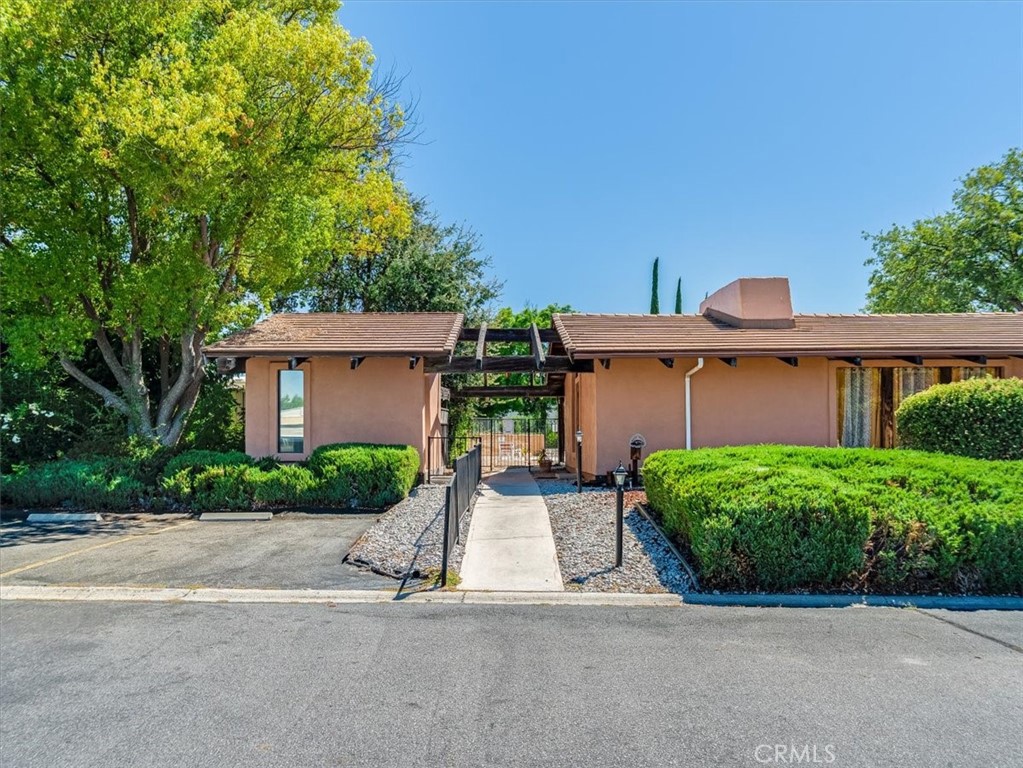 10836 Los Pueblos, Atascadero, CA 93422