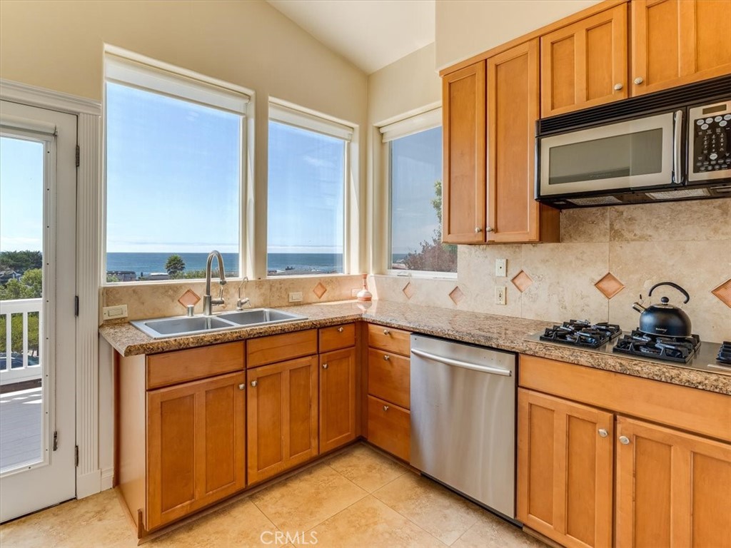 399 Wedgewood, Cambria, CA 93428