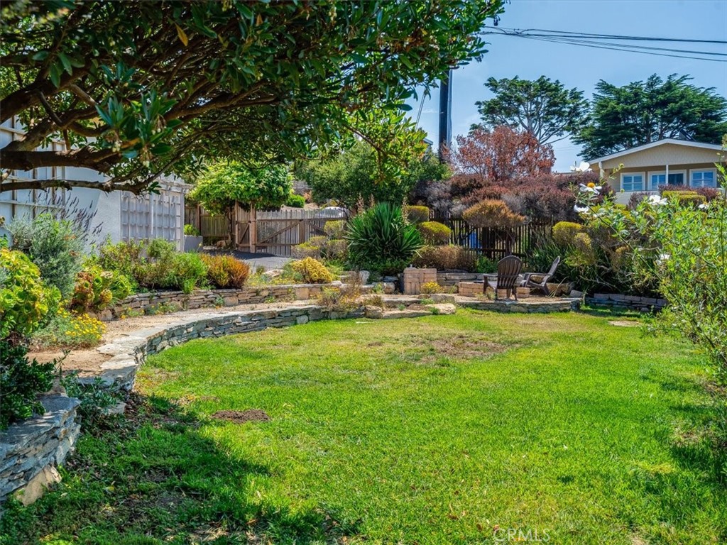 399 Wedgewood, Cambria, CA 93428