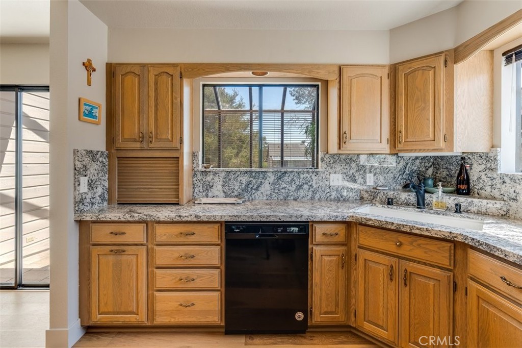 399 Warwick, Cambria, CA 93428