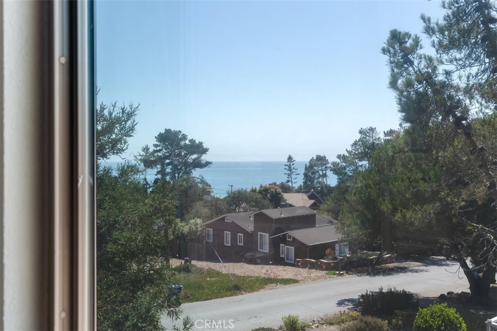 399 Warwick, Cambria, CA 93428