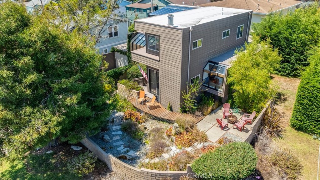 399 Warwick, Cambria, CA 93428