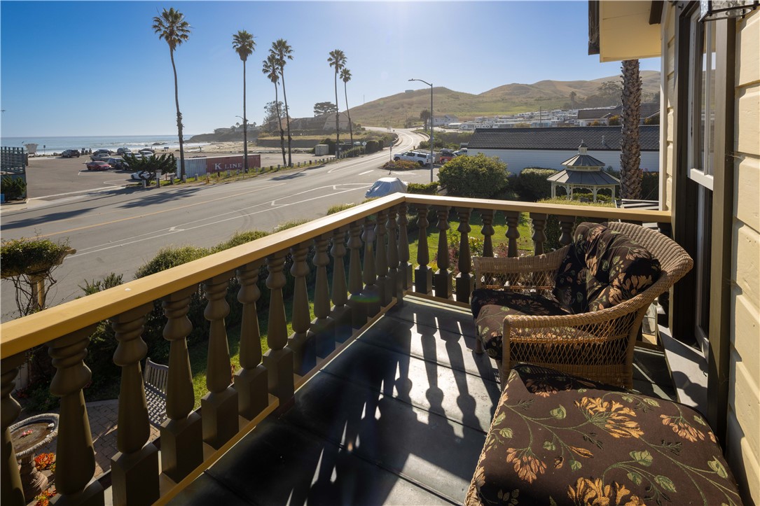 149 Cayucos Dr, Cayucos, CA 93430