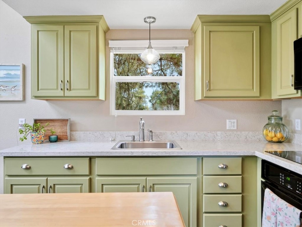 3056 Ardath Dr, Cambria, CA 93428