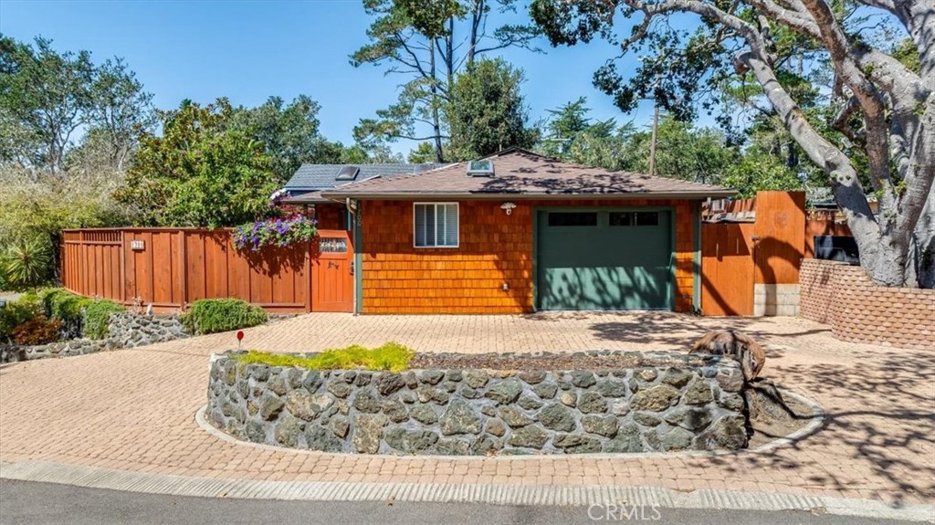 1700 Downing Ave, Cambria, CA 93428
