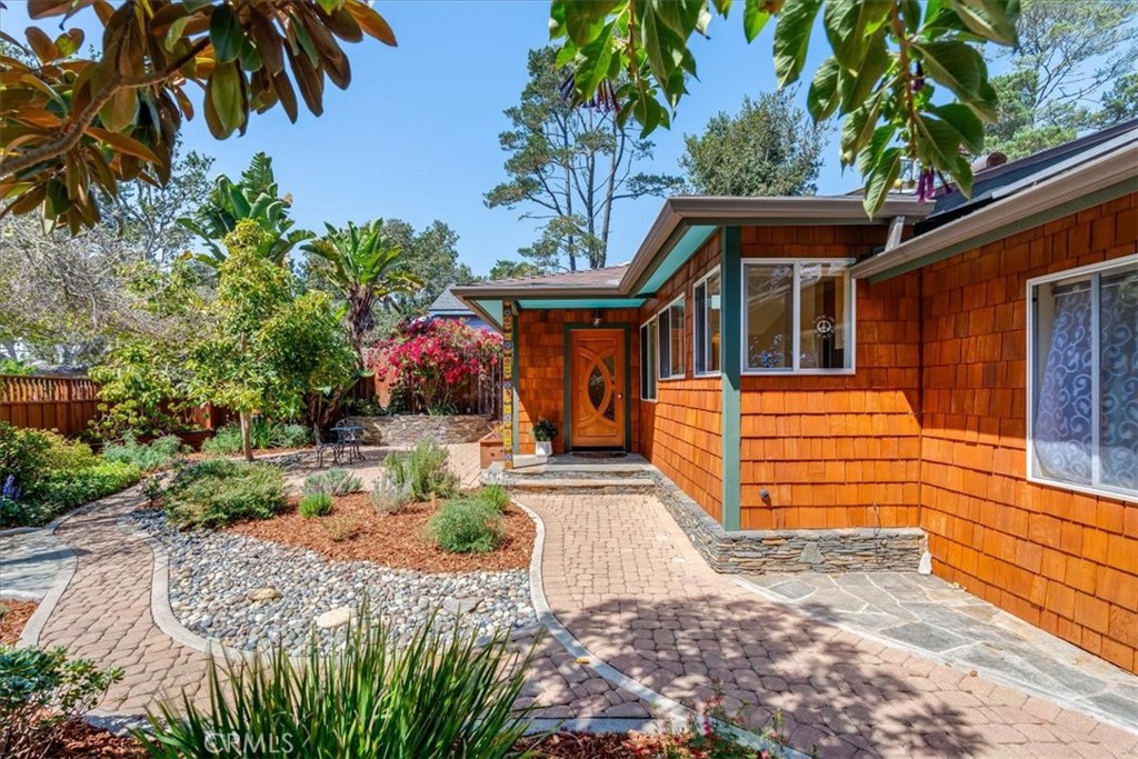1700 Downing Ave, Cambria, CA 93428
