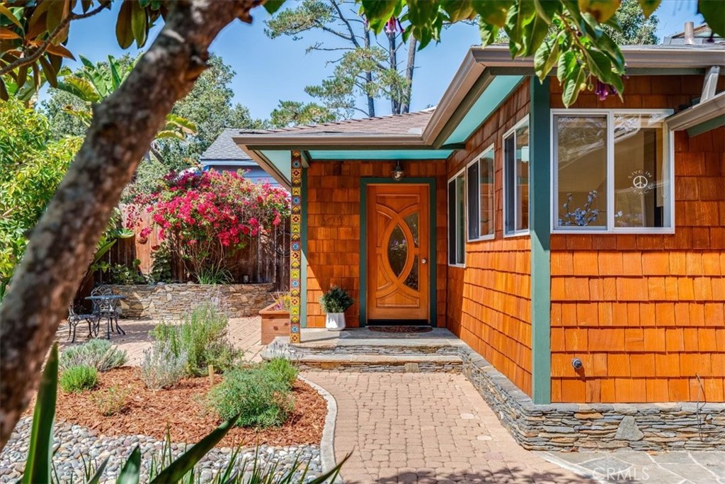 1700 Downing Ave, Cambria, CA 93428