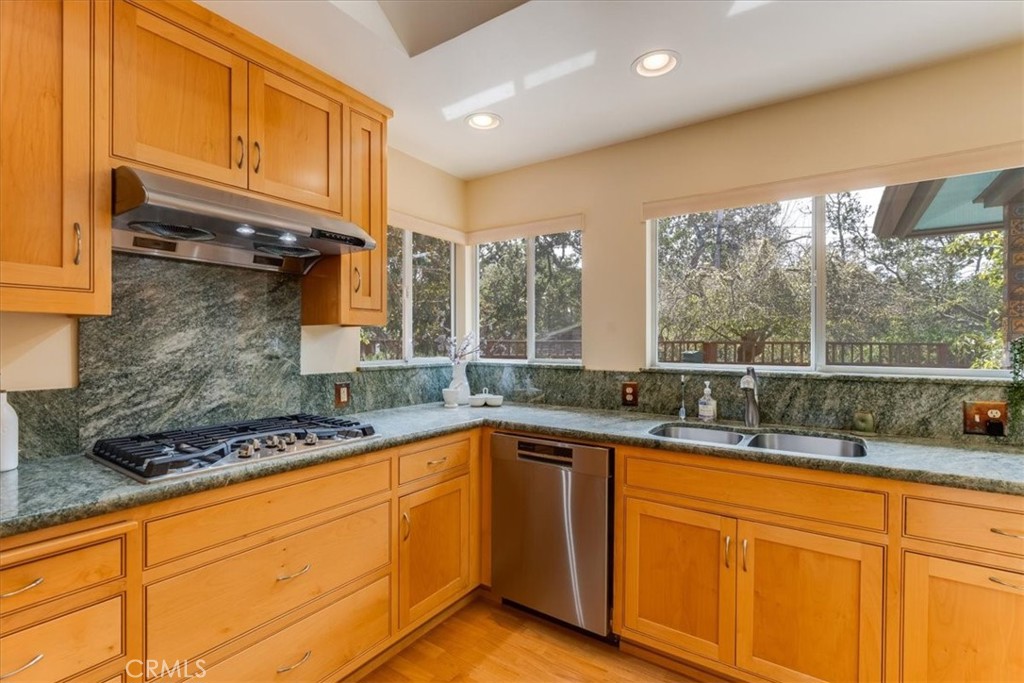 1700 Downing Ave, Cambria, CA 93428