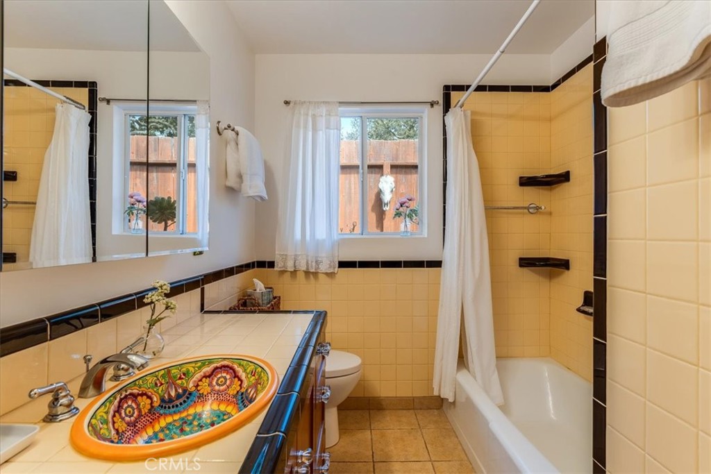 1700 Downing Ave, Cambria, CA 93428