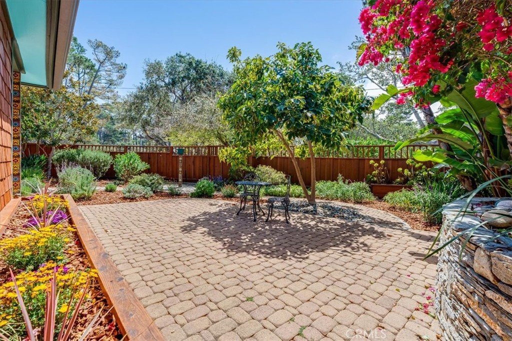 1700 Downing Ave, Cambria, CA 93428