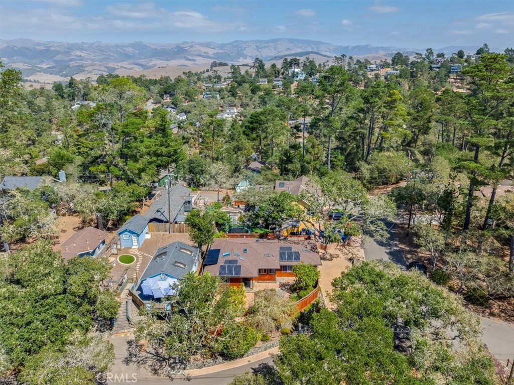 1700 Downing Ave, Cambria, CA 93428
