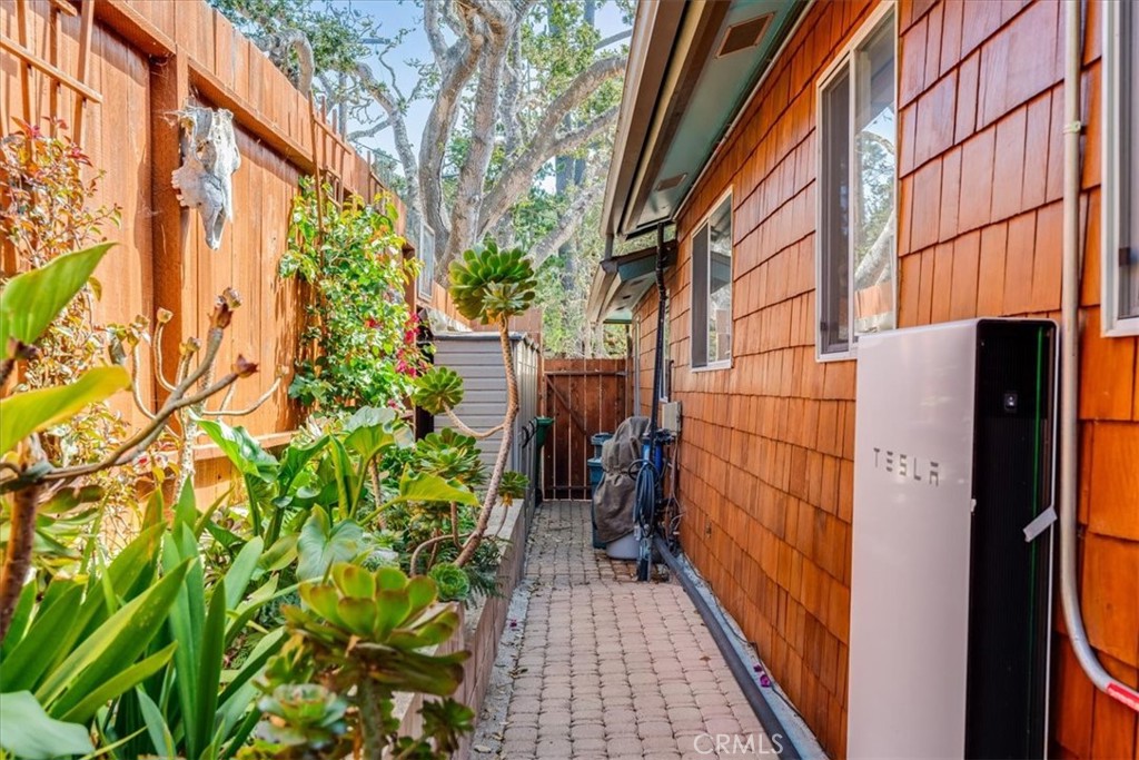 1700 Downing Ave, Cambria, CA 93428