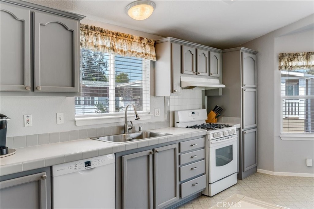 3860 S Higuera, San Luis Obispo, CA 93401