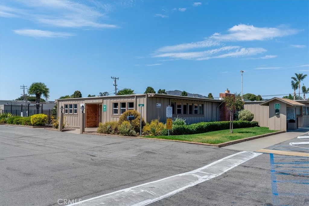 3860 S Higuera, San Luis Obispo, CA 93401