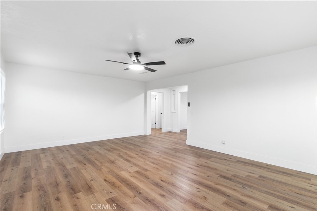 900 W Mount Whitney, Riverdale, CA 93656