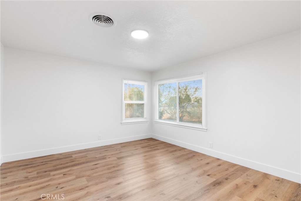 900 W Mount Whitney, Riverdale, CA 93656