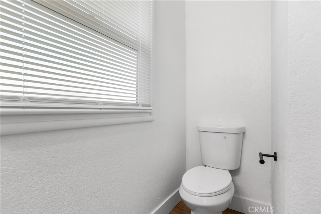 900 W Mount Whitney, Riverdale, CA 93656