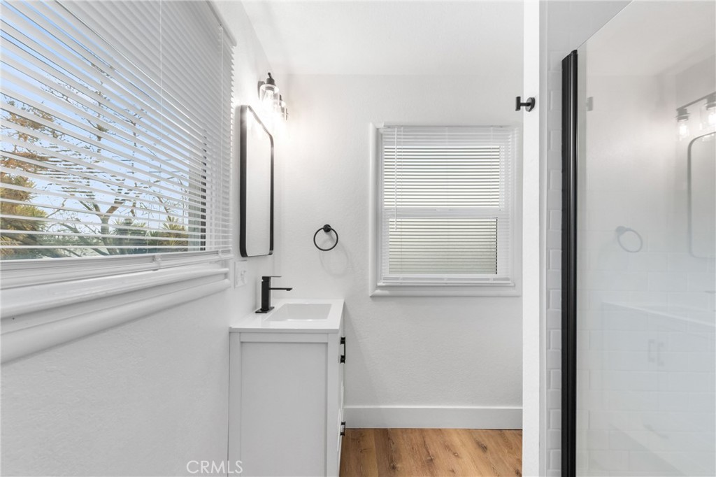900 W Mount Whitney, Riverdale, CA 93656