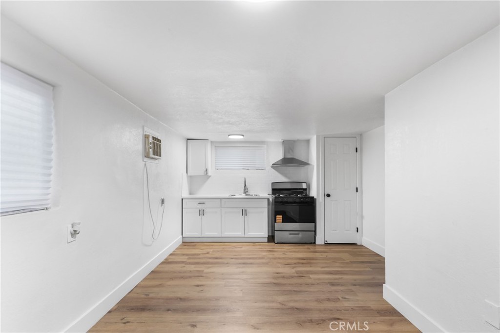 900 W Mount Whitney, Riverdale, CA 93656