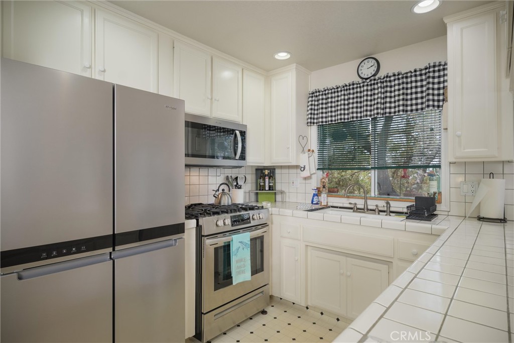 1965 Norwich Ave, Cambria, CA 93428