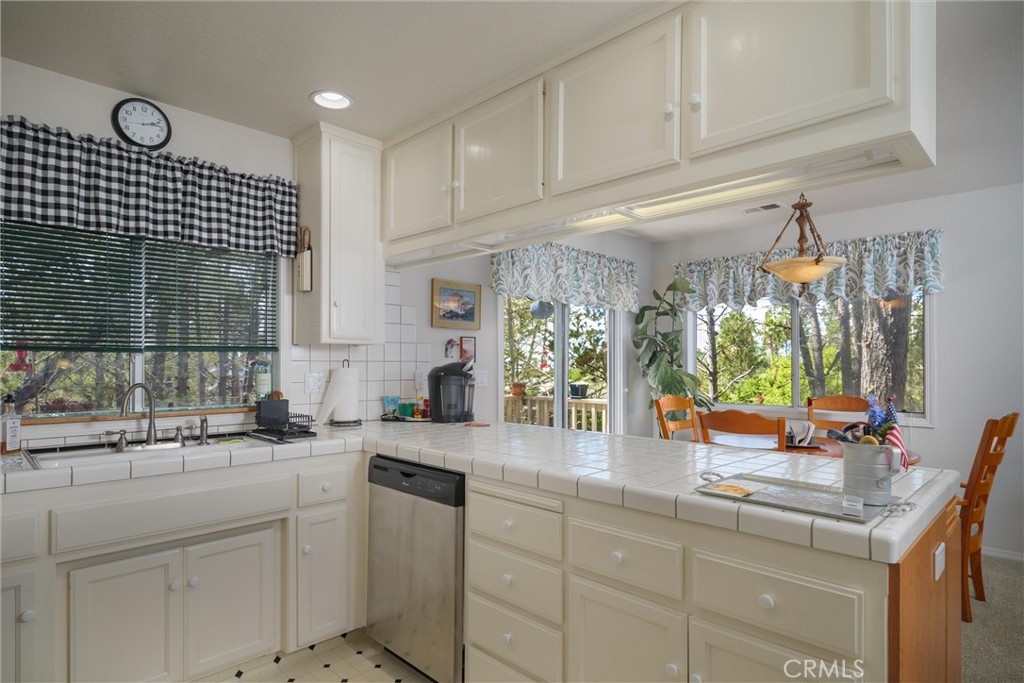 1965 Norwich Ave, Cambria, CA 93428