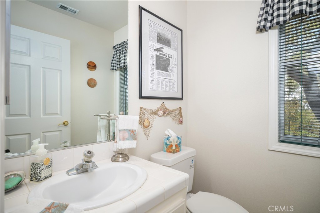 1965 Norwich Ave, Cambria, CA 93428