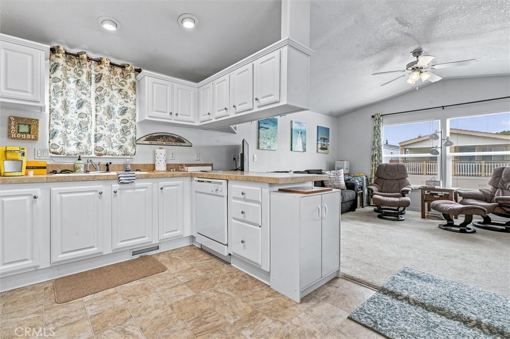 500 Atascadero Rd SPC B9, Morro Bay, CA 93442