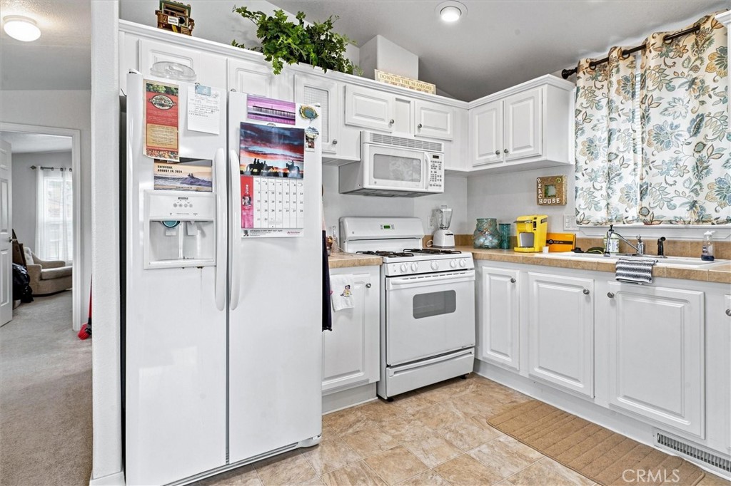 500 Atascadero Rd SPC B9, Morro Bay, CA 93442