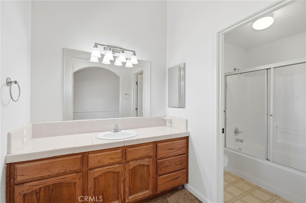 1487 Boyd Ct, Tulare, CA 93274